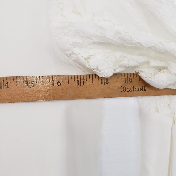 Soft Surroundings Medium Long Sleeve Blouse with Lace Accents - Picture 4 of 8